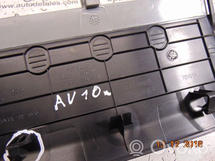 Toyota Avensis T270 Troisième feu stop 8100605010