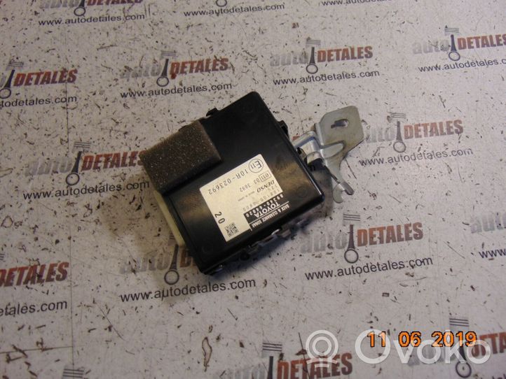 Toyota Corolla Verso AR10 Module de contrôle carrosserie centrale 8934064020