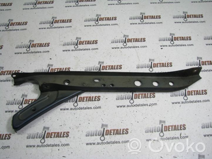 Toyota Avensis T220 Staffa del pannello di supporto del radiatore 