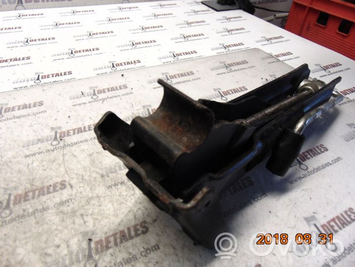 Volvo S60 Cric de levage 8679369