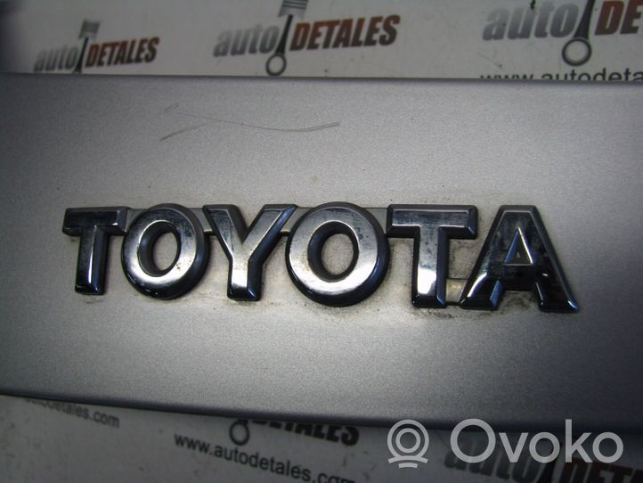 Toyota Avensis T220 Altra parte esteriore 