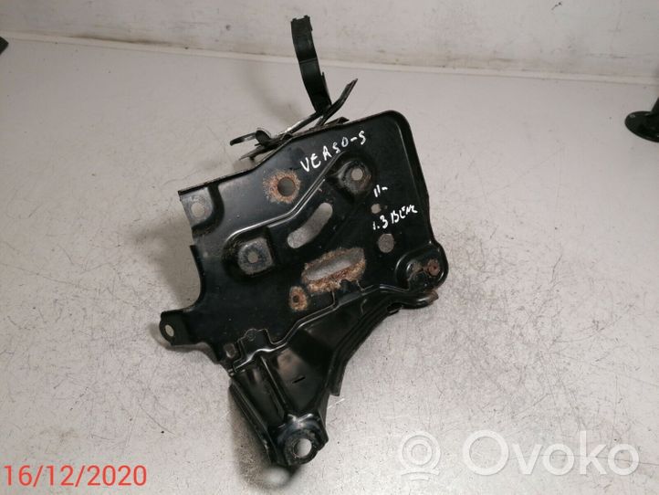 Toyota Verso-S Battery tray 