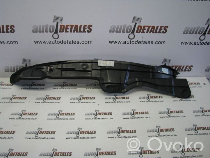 Toyota Auris 150 Staffa paraspruzzi anteriore 5382802070