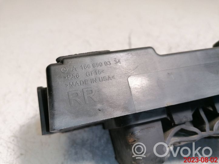 Mercedes-Benz GL X166 Base della presa Jacking A1666900334