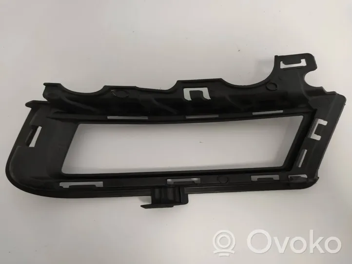 Volkswagen Golf VII Mascherina/griglia fendinebbia anteriore 5G0853212E