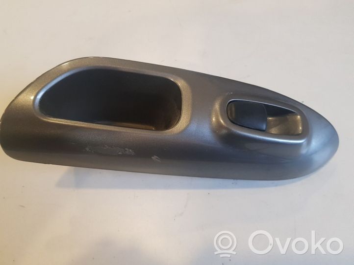 Nissan Juke I F15 Tailgate glass/window release handle 329611KAOA