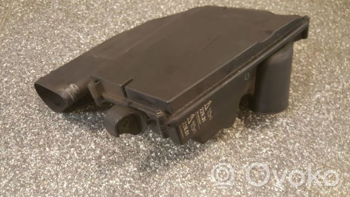 Mercedes-Benz CLS C219 Scatola del filtro dell’aria A6420940204