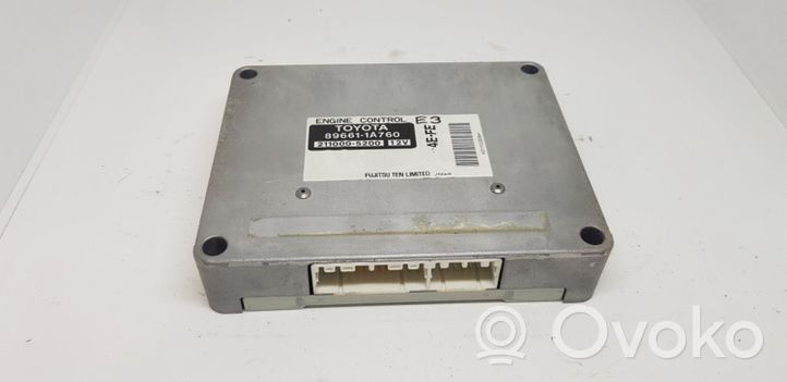 Toyota Corolla E120 E130 Sterownik / Moduł ECU 896611A760