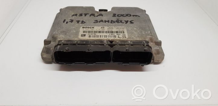 Opel Astra G Calculateur moteur ECU 0281001670