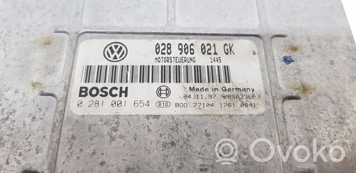 Volkswagen PASSAT B5 Calculateur moteur ECU 028906021GK