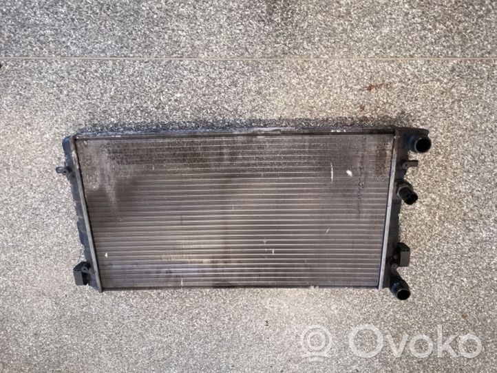 Volkswagen New Beetle Radiateur de refroidissement 1C0121201A