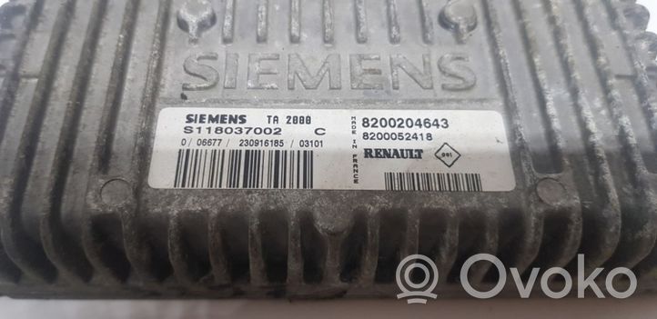 Renault Clio III Sterownik / Moduł ECU S118037002C