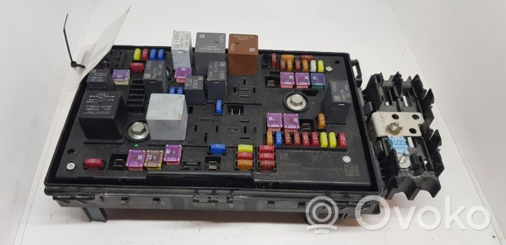 Opel Cascada Fuse module 13449206