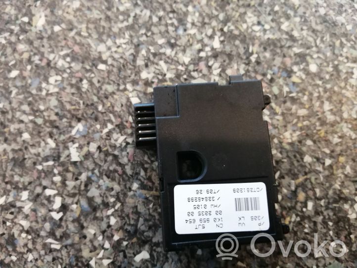 Volkswagen Tiguan Sensor de ángulo de la columna de dirección 1K0959654