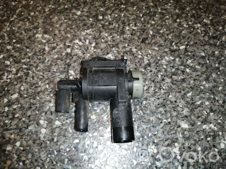 Volkswagen Multivan T5 Turbo solenoid valve 1J0906283C