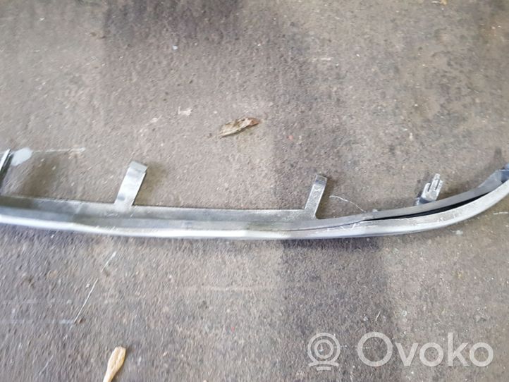 BMW 3 E46 Moldura inferior de faro delantero/faro principal 8208481