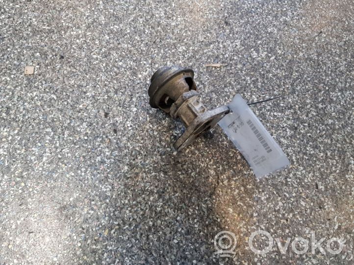 Subaru Legacy EGR valve 