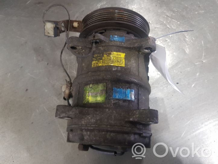 Volvo S40, V40 Ilmastointilaitteen kompressorin pumppu (A/C) 