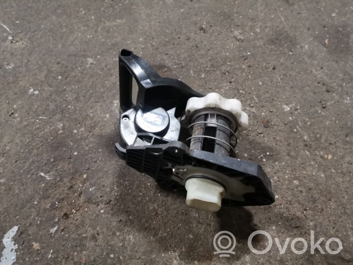 Renault Clio III Spare wheel mounting bracket 8200269378