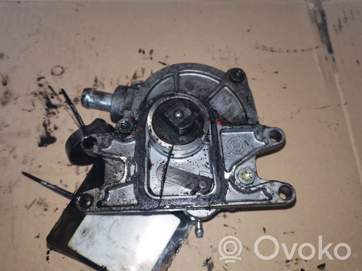 Opel Frontera B Pompe à vide 90531396