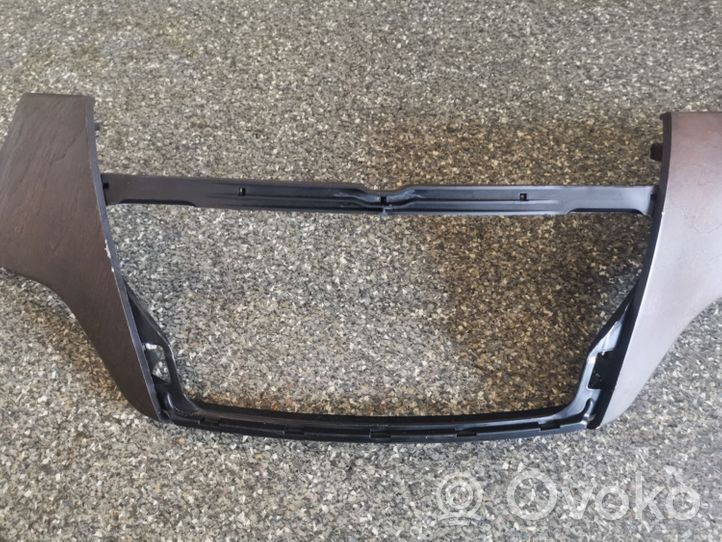 Mercedes-Benz ML W166 Radio/GPS head unit trim A1666804371