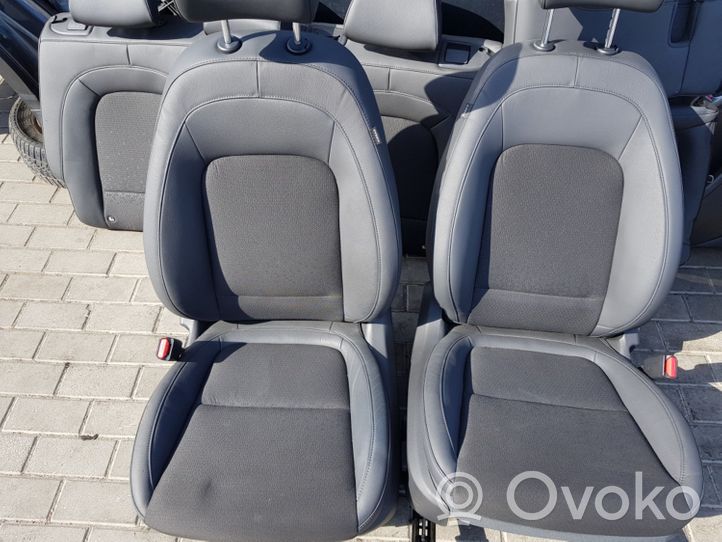 Hyundai Kona I Set interni 