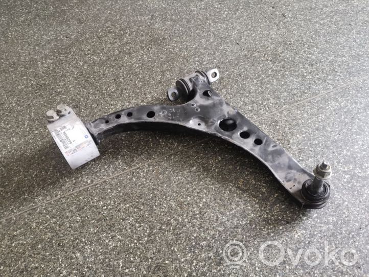 Chevrolet Volt II Brazo de suspensión/horquilla inferior delantero 84289692