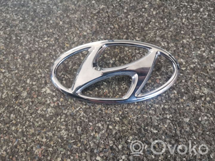 Hyundai Santa Fe Ražotāja plāksnīte / modeļa burti 