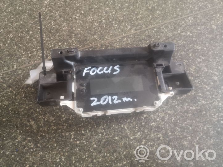 Ford Focus Monitor / wyświetlacz / ekran AM5T18B955AF
