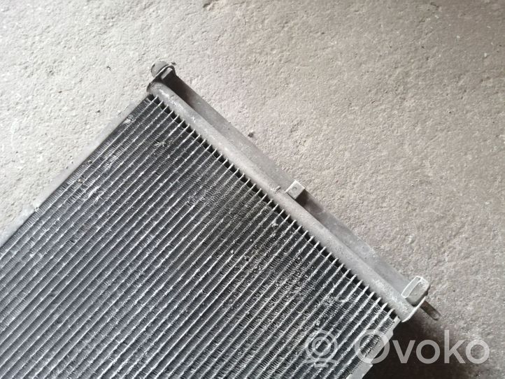 Renault Modus Radiateur de refroidissement 