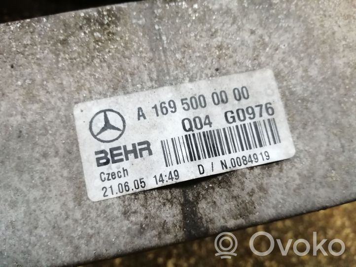 Mercedes-Benz A W169 Välijäähdyttimen jäähdytin A1695000000