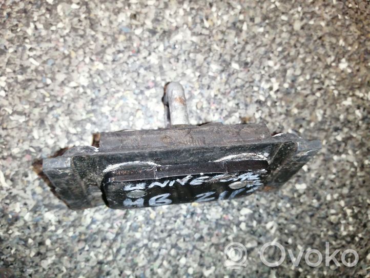 Mercedes-Benz E W211 Serratura a scatto/chiusura a gancio portiera di carico A2117400032