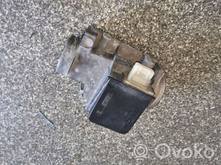 Audi A6 S6 C4 4A Drosselklappenventil 0281002074