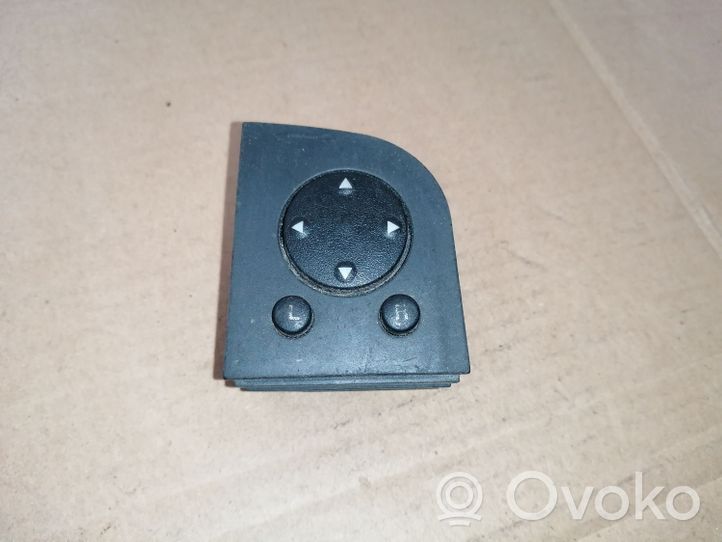 Audi 80 90 S2 B4 Wing mirror switch 893959565