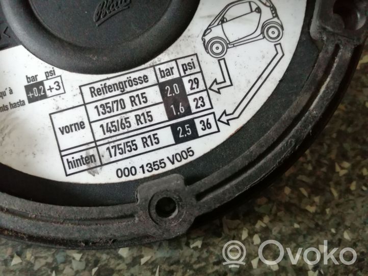 Smart ForTwo I Klapka wlewu paliwa 0001355V005