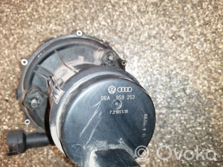 Volkswagen New Beetle Pompe à air secondaire 06A959253