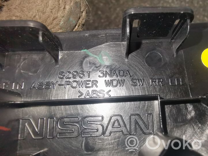 Nissan Leaf I (ZE0) Support bouton lève vitre porte arrière 829613NA0A