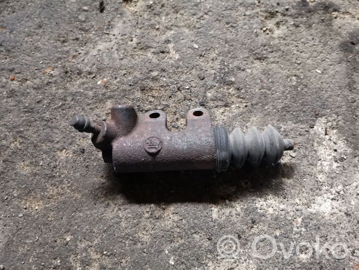 Toyota Corolla E120 E130 Główny cylinder sprzęgła 