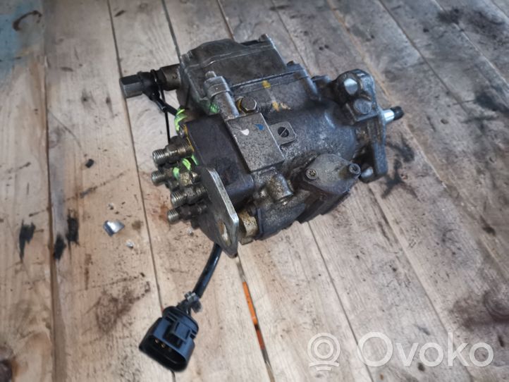 Audi A4 S4 B5 8D Polttoaineen ruiskutuksen suurpainepumppu 028130109H