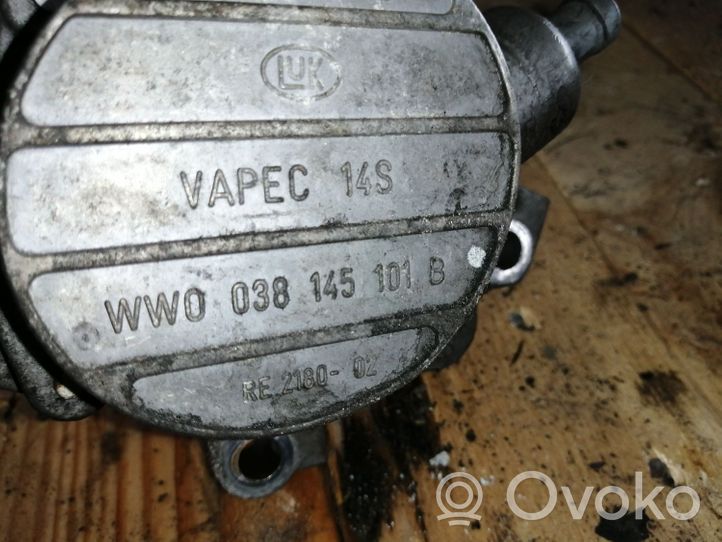 Volkswagen Caddy Pompa podciśnienia / Vacum 038145101B