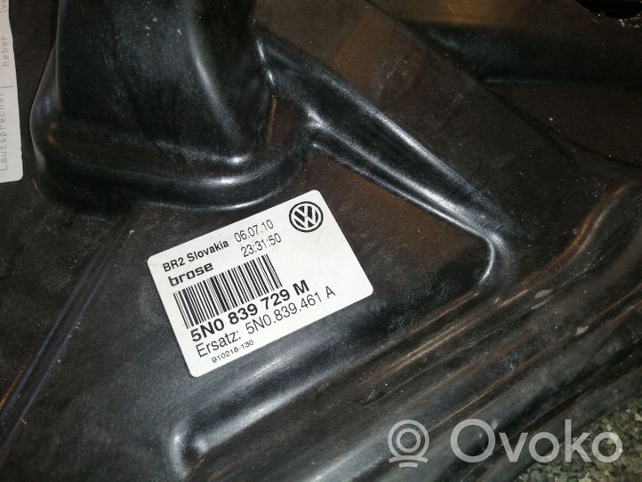 Volkswagen Tiguan Takaikkunan nostomekanismi ilman moottoria 5N0839729M