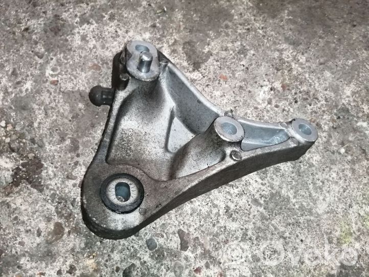 Opel Mokka X Gearbox mounting bracket 96983905