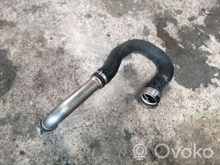 Opel Mokka X Tube d'admission de tuyau de refroidisseur intermédiaire 94516221