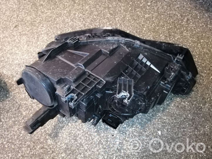 Audi S5 Facelift Lampa przednia 8T0941004BA