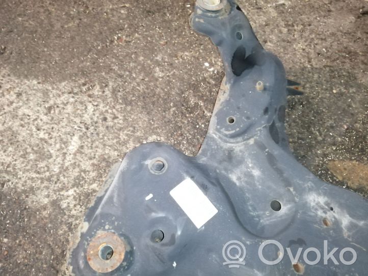 Hyundai i40 Front subframe 624013Z100