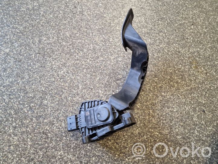 Chrysler 200 Accelerator throttle pedal 