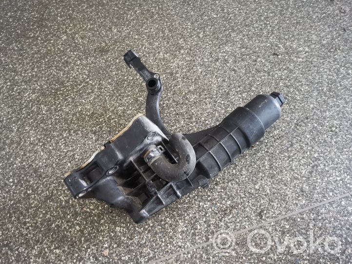 Mercedes-Benz SLK R172 Support de filtre à huile A2711801210