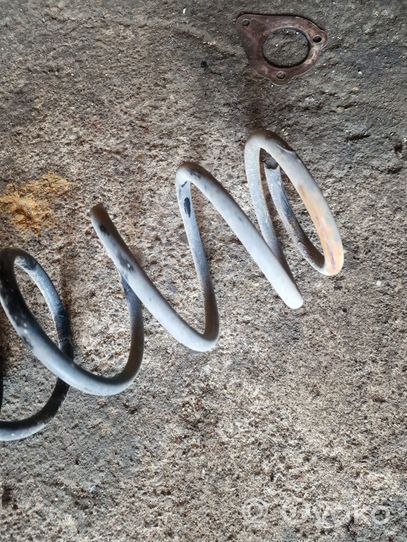 Opel Vectra B Front coil spring 