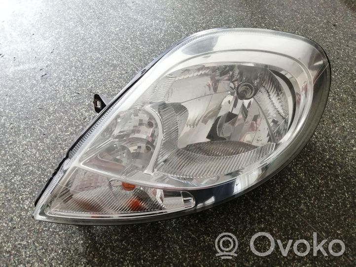 Opel Vivaro Headlight/headlamp 8200701354