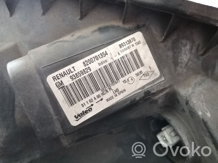 Opel Vivaro Lampa przednia 8200701354